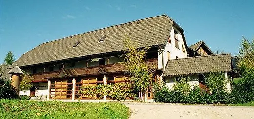 Turisticna Kmetija Plaznik بيت ضيافة Ljubno