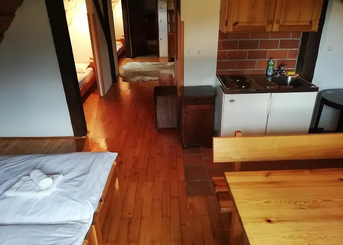 Turisticna Kmetija Plaznik بيت ضيافة