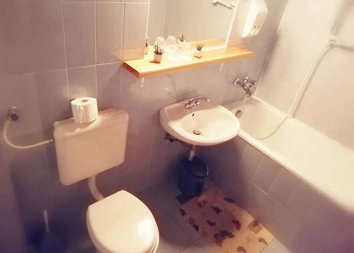 Turisticna Kmetija Plaznik Πανσιόν Ljubno